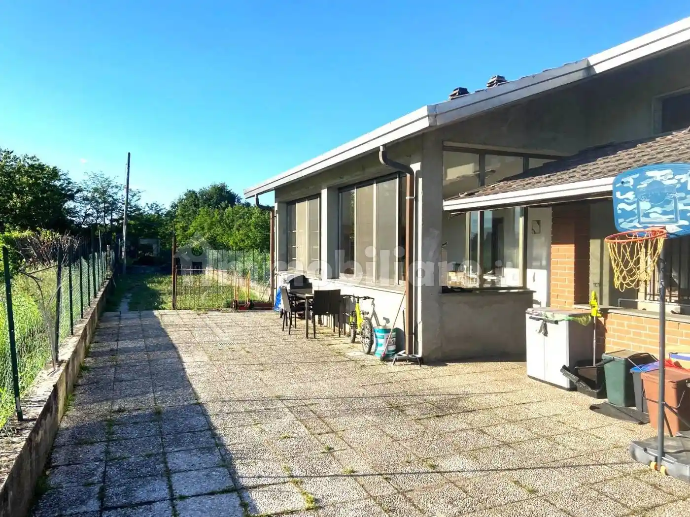 Villa in vendita a Oleggio