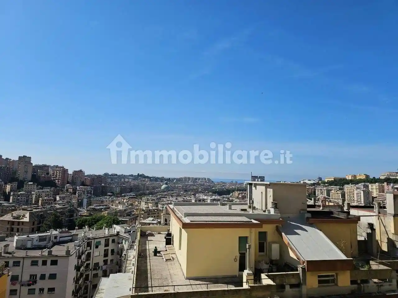 Appartamento in vendita a Genova