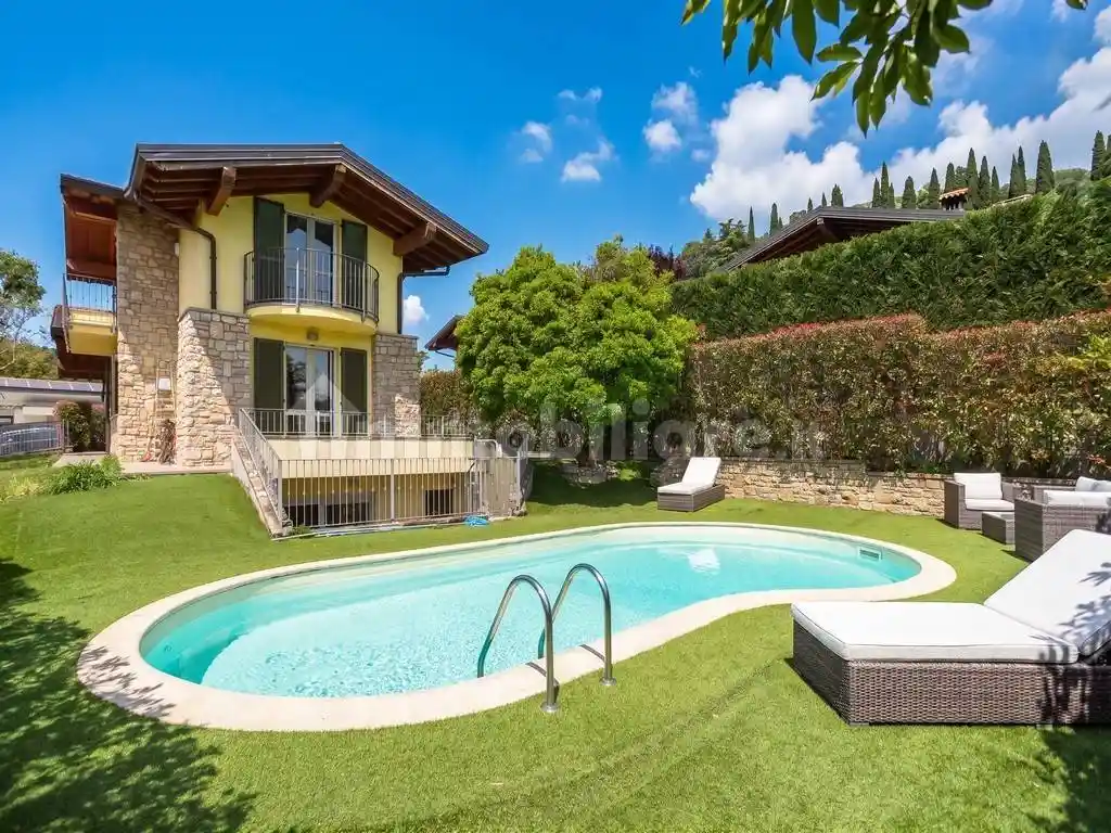 Villa in vendita a Cenate Sotto