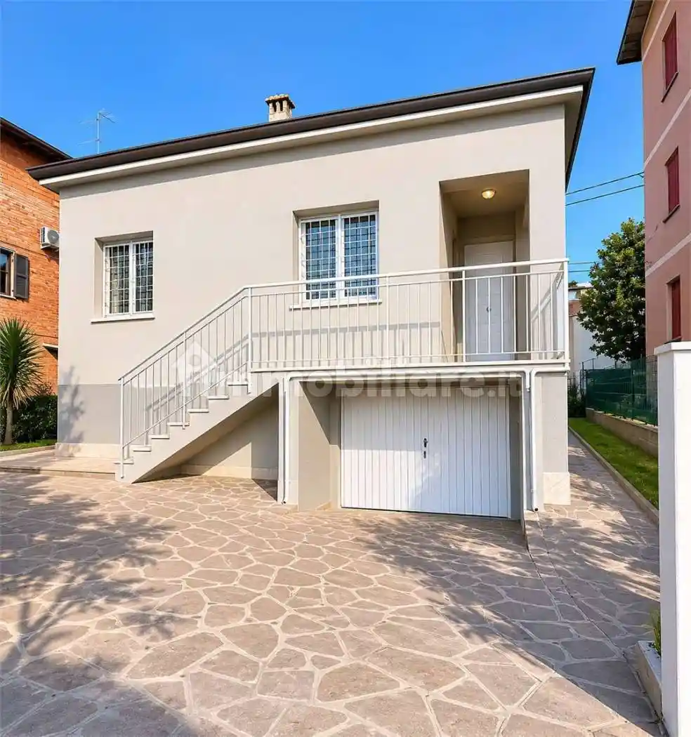 Casa indipendente in vendita a Sassuolo