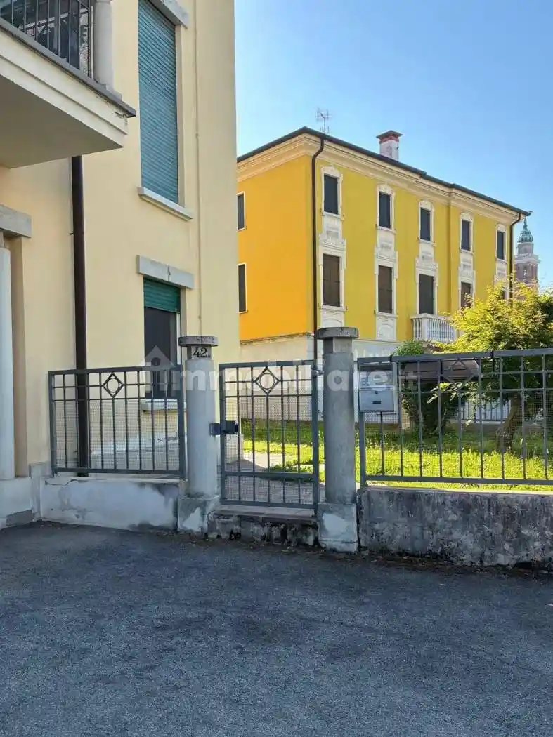 Appartamento in affitto a Adria