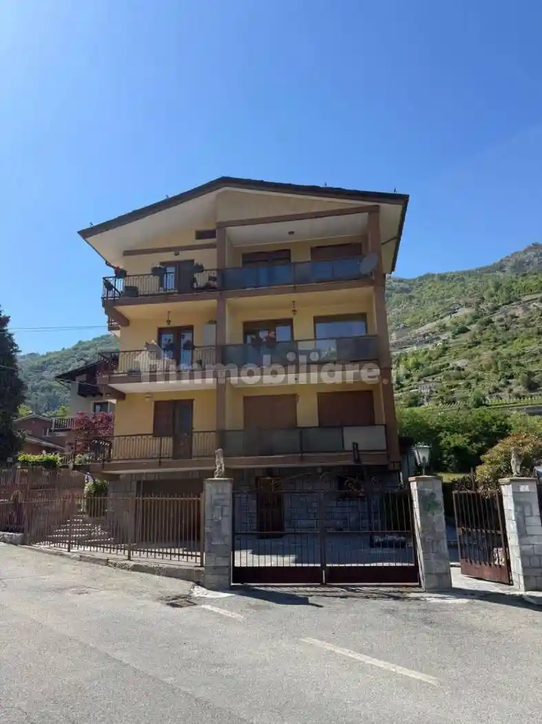 Appartamento in vendita a Sarre