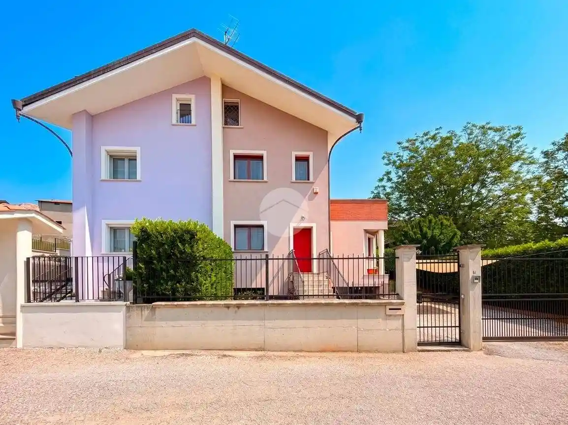 Villa in vendita a Avezzano