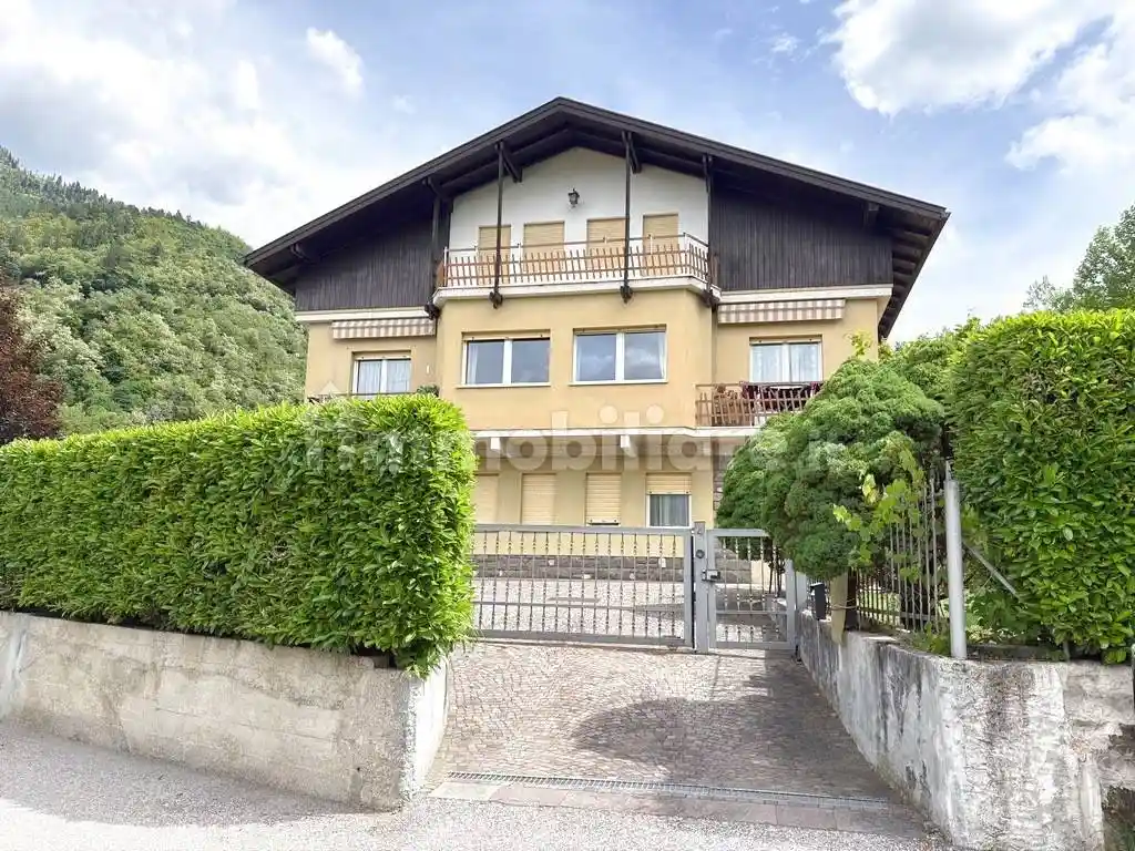 Villa in vendita a Levico Terme