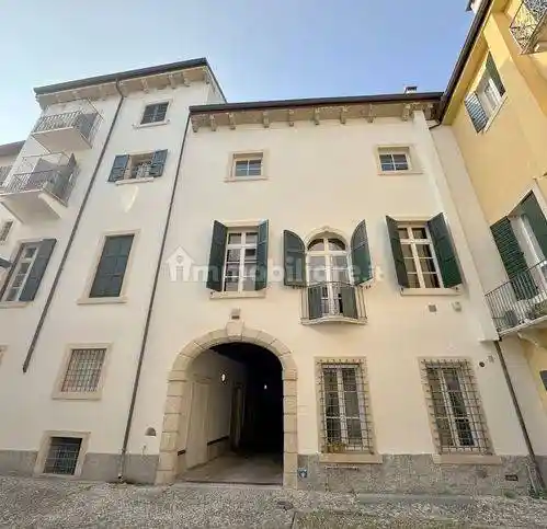 Appartamento in vendita a Verona