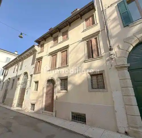 Villa in vendita a Verona