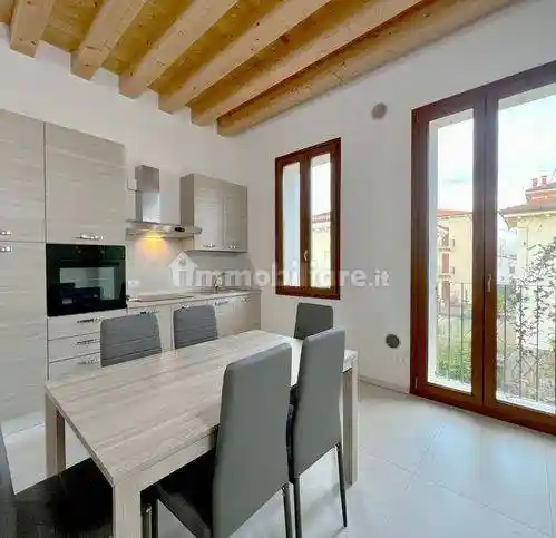 Appartamento in vendita a Verona