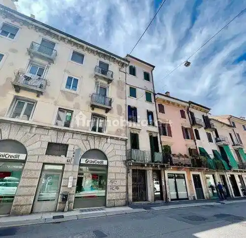 Appartamento in vendita a Verona