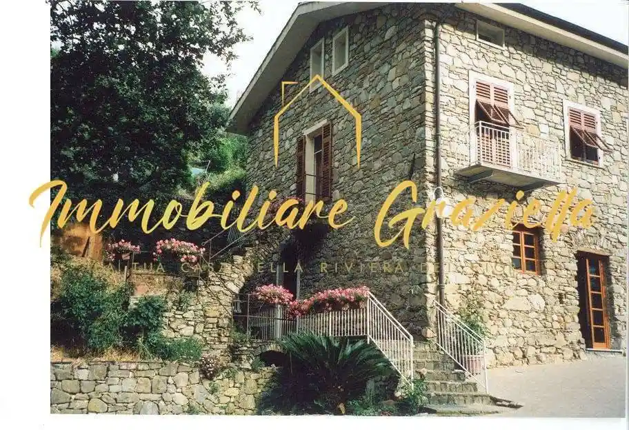 Villa in vendita a San Biagio della Cima