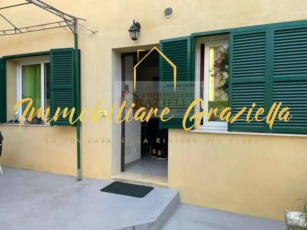 Villa in vendita a Bordighera