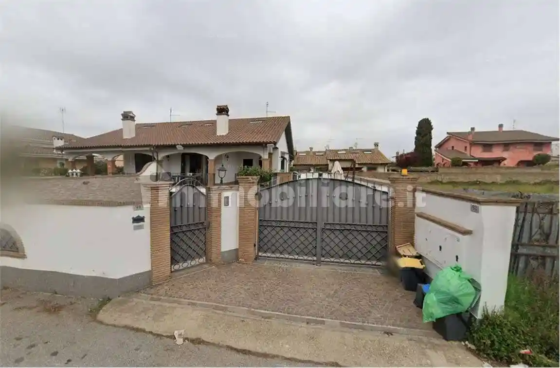 Villetta a schiera in vendita a Roma
