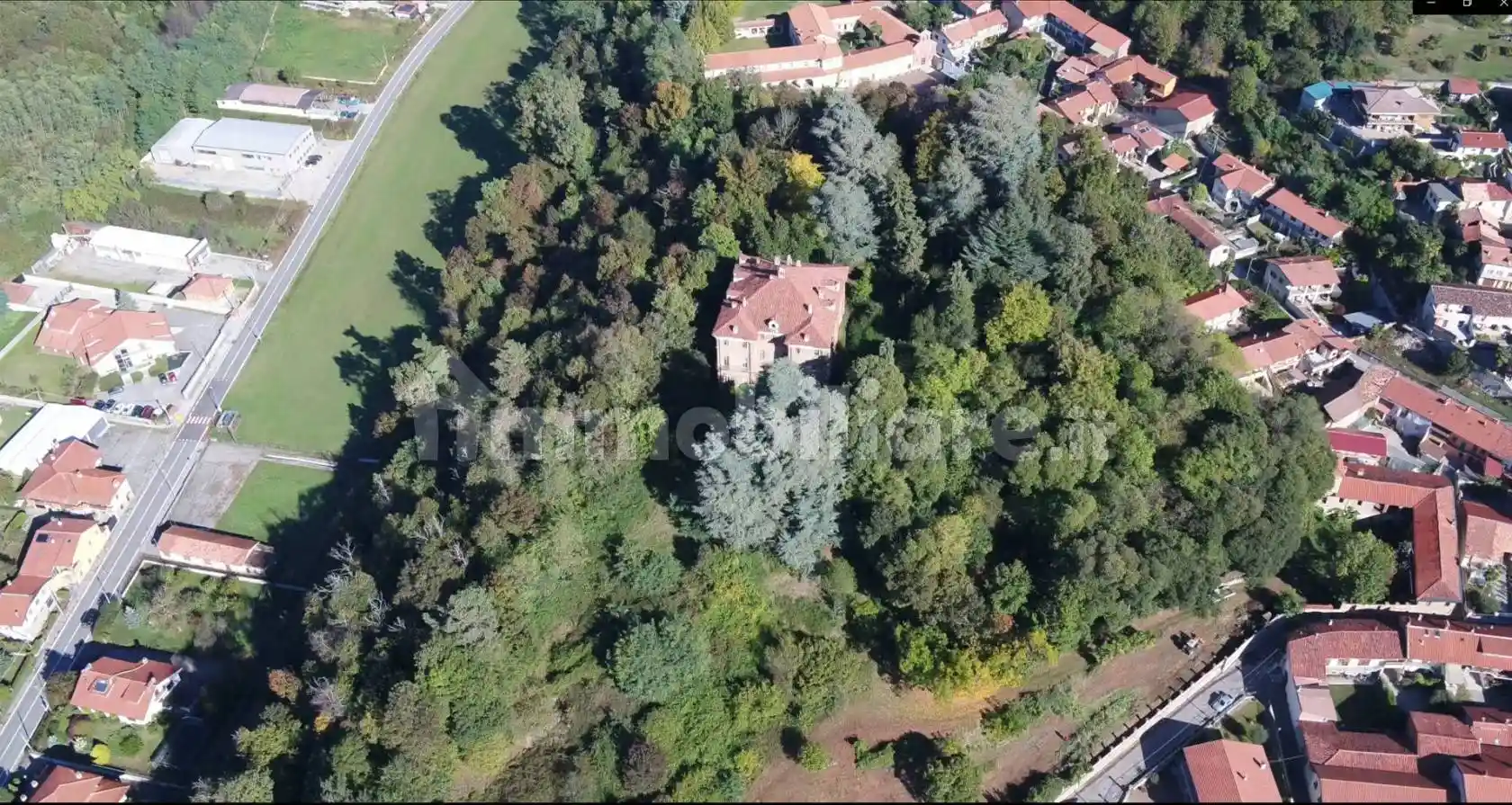 Palazzo - Edificio in vendita a Montalenghe