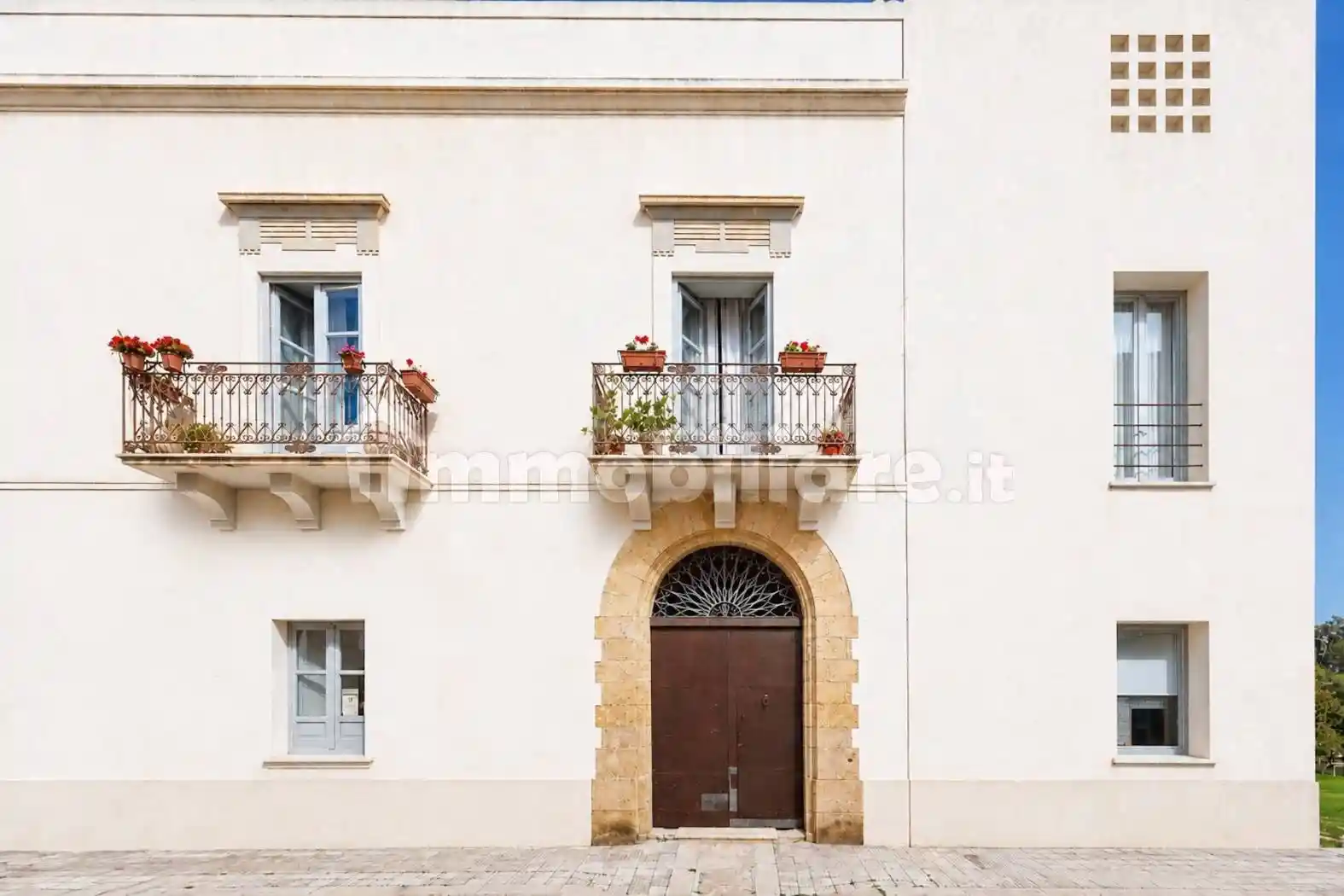 Palazzo - Edificio in vendita a Menfi