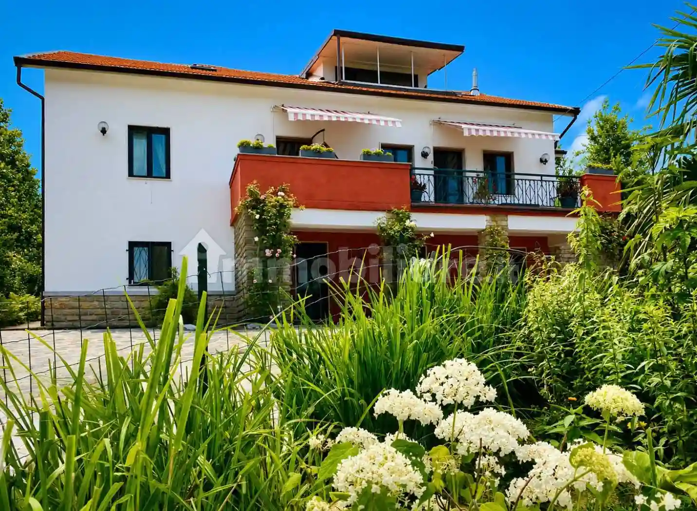 Villa - foto 2