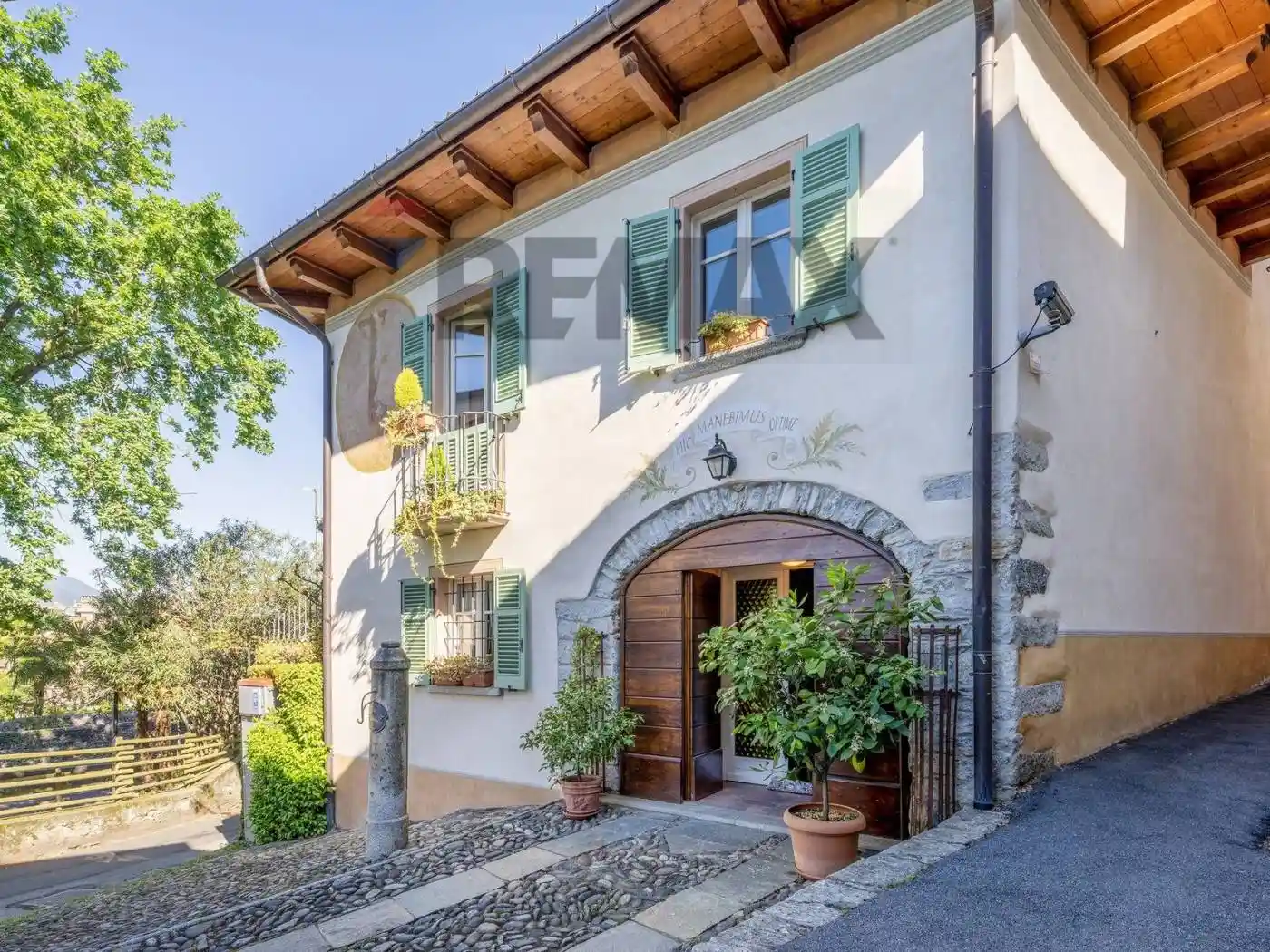 Villa in vendita a Verbania