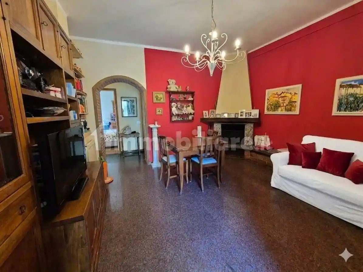 Appartamento in vendita a Luni