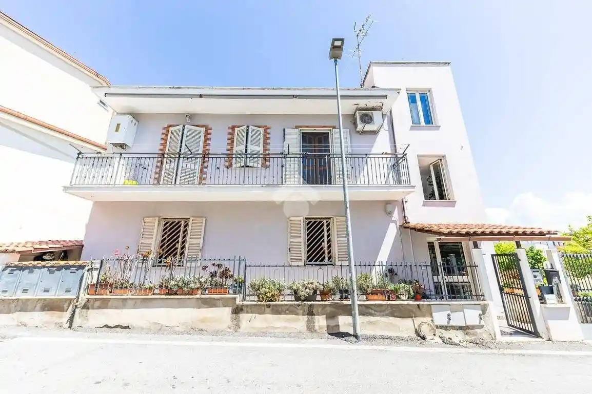 Appartamento in vendita a Guidonia Montecelio
