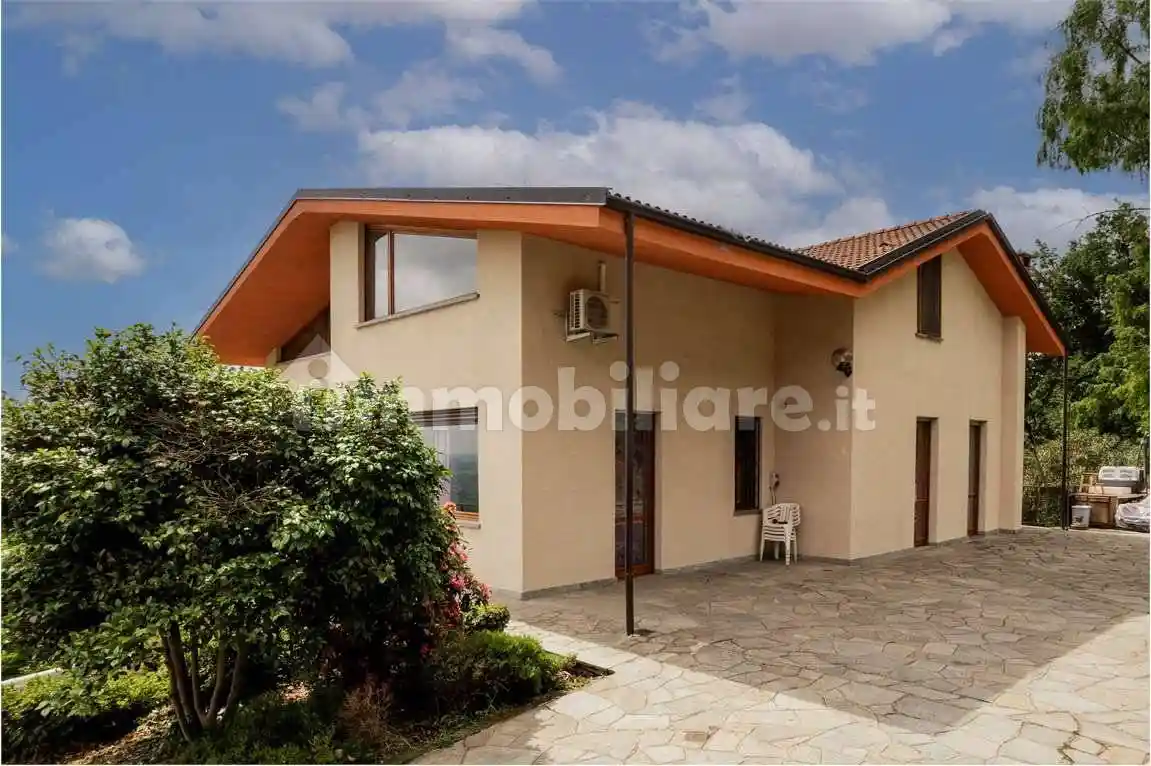 Villa in vendita a Frossasco