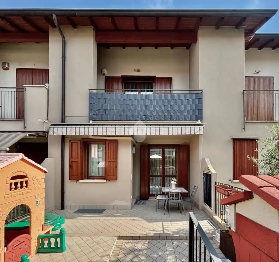 Villetta a schiera in vendita a Rodengo Saiano