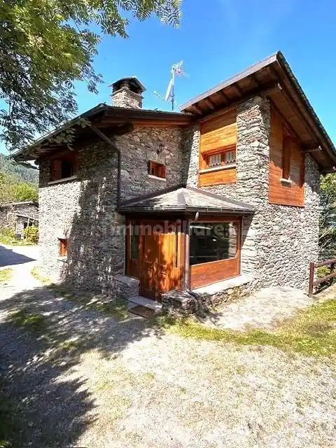 Villa in vendita a Albosaggia