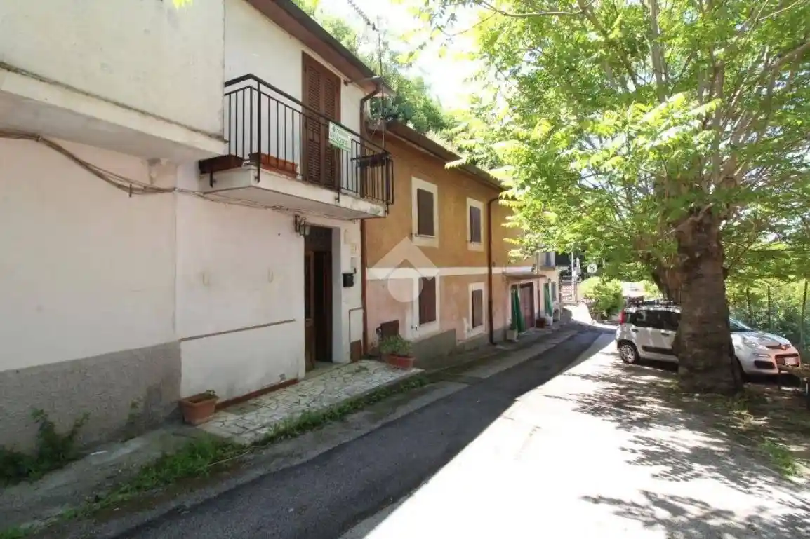 Appartamento in vendita a Scandriglia