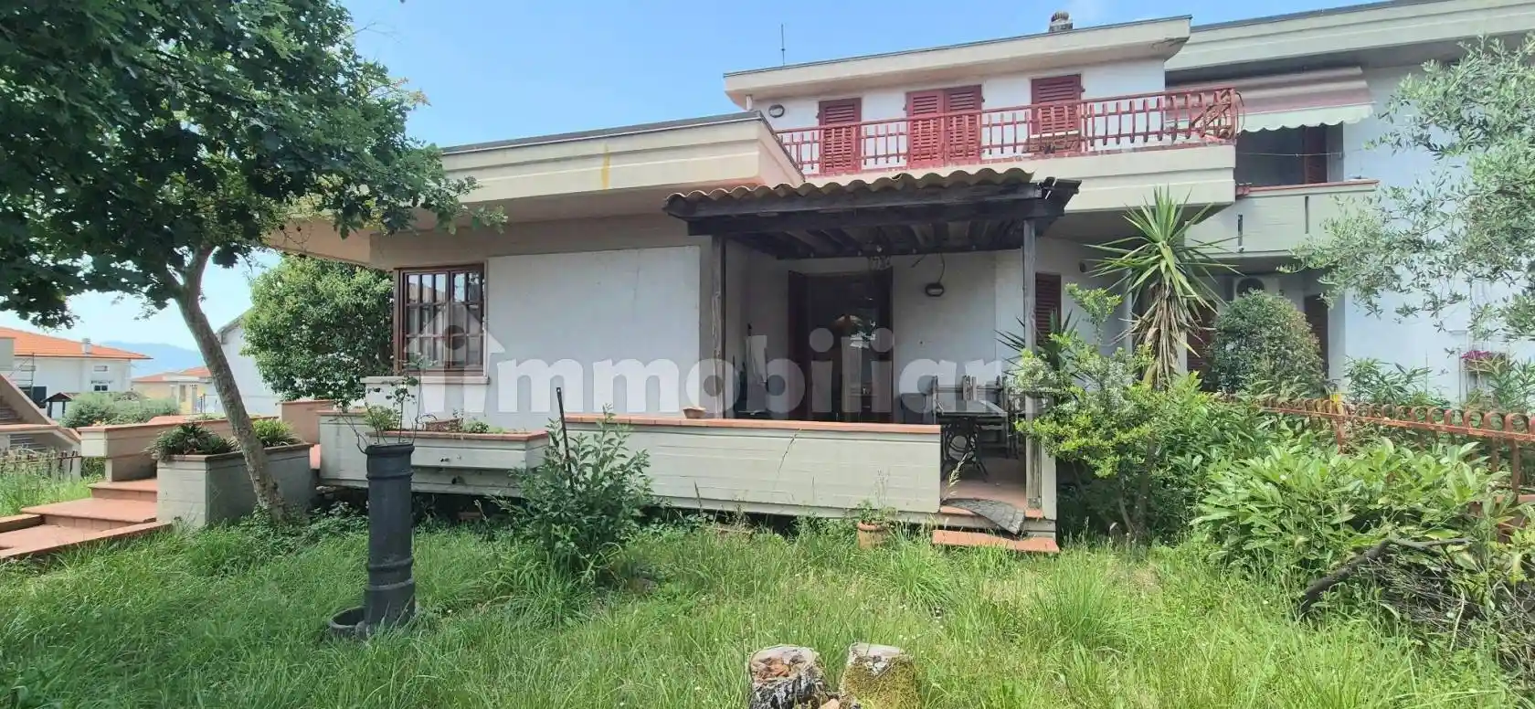 Villa in vendita a Montale
