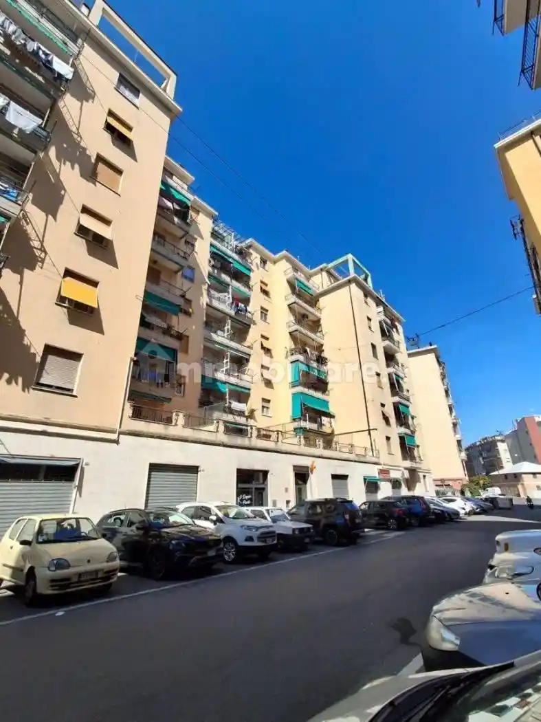 Appartamento in vendita a Genova
