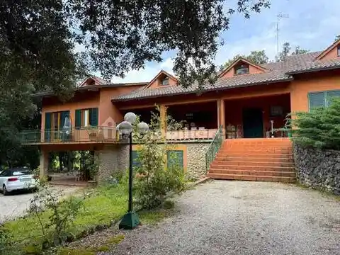 Villa in vendita a Perugia