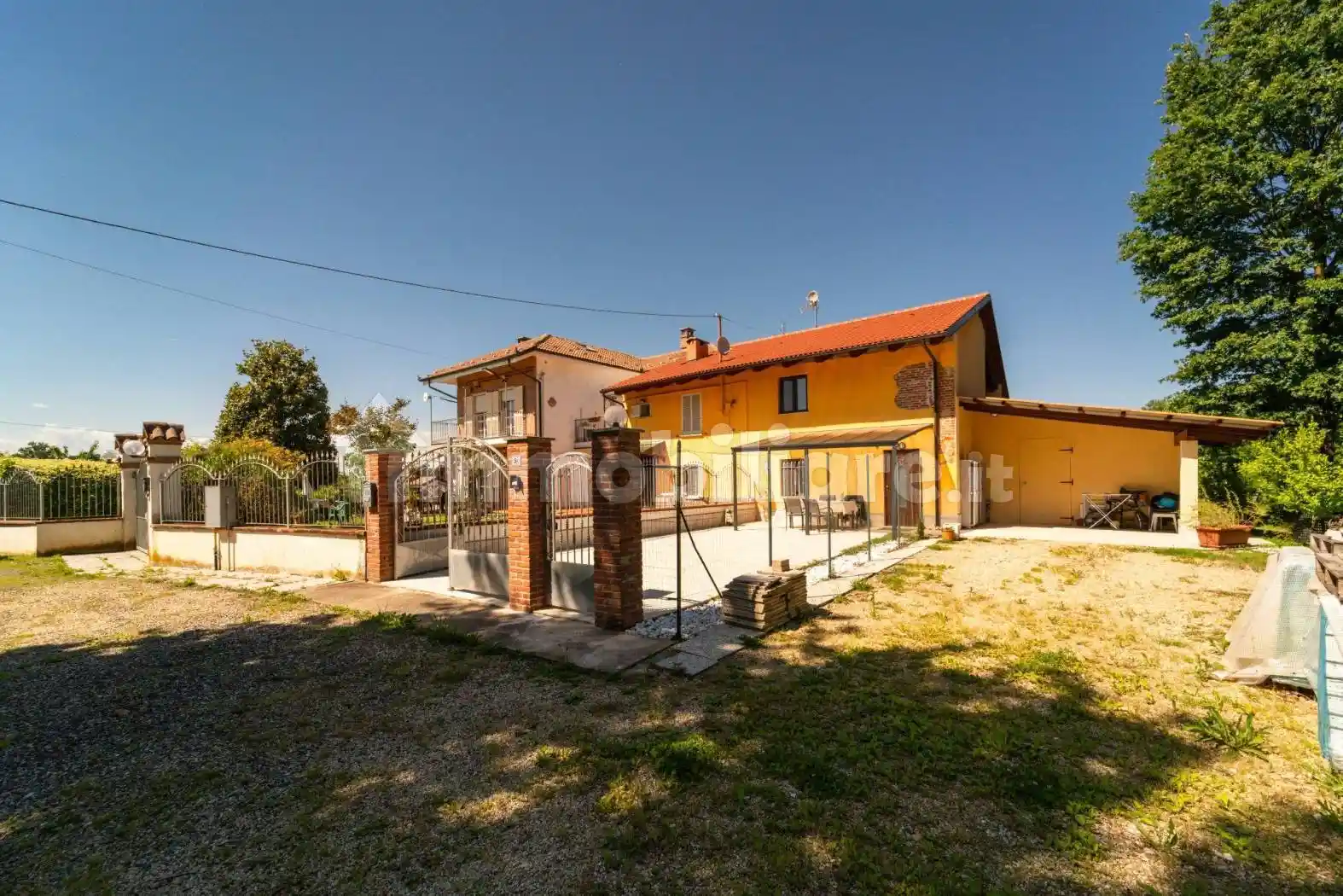 Villa in vendita a Pralormo