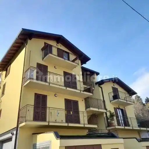Appartamento in affitto a Asso