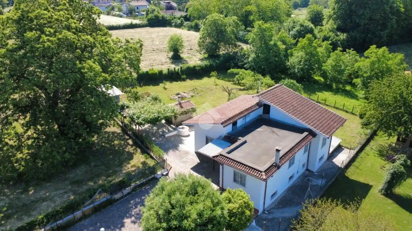 Villa in vendita a Cave