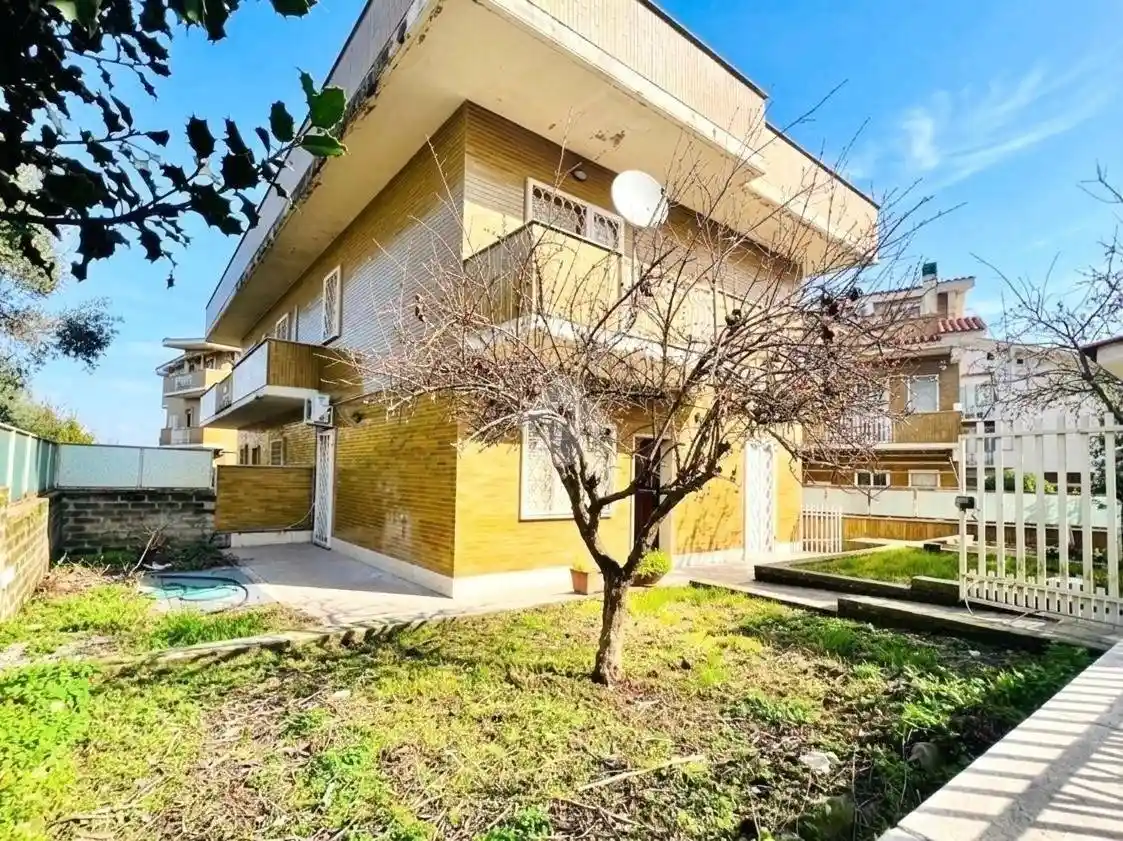 Villa in vendita a Roma