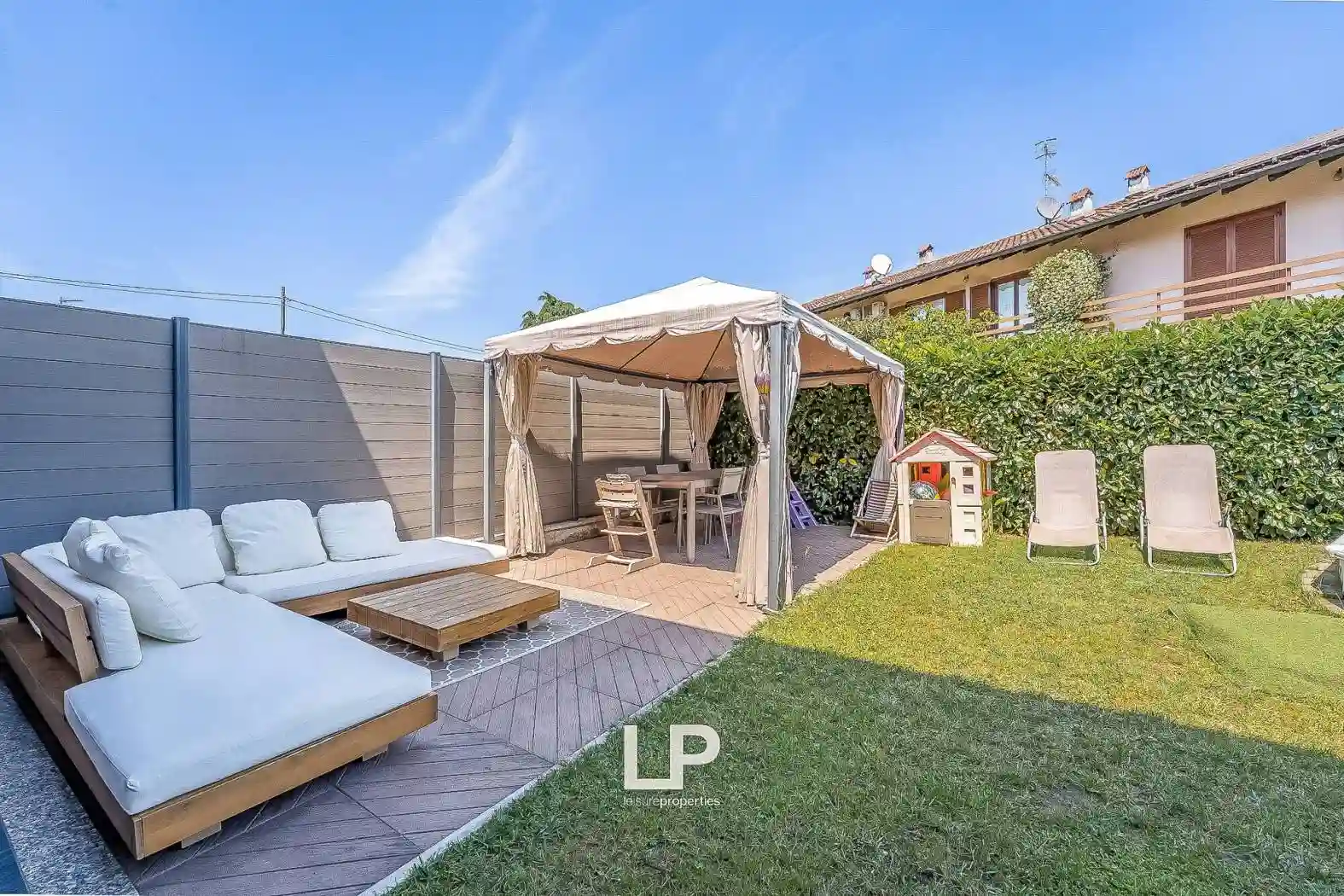 Villa - foto 2