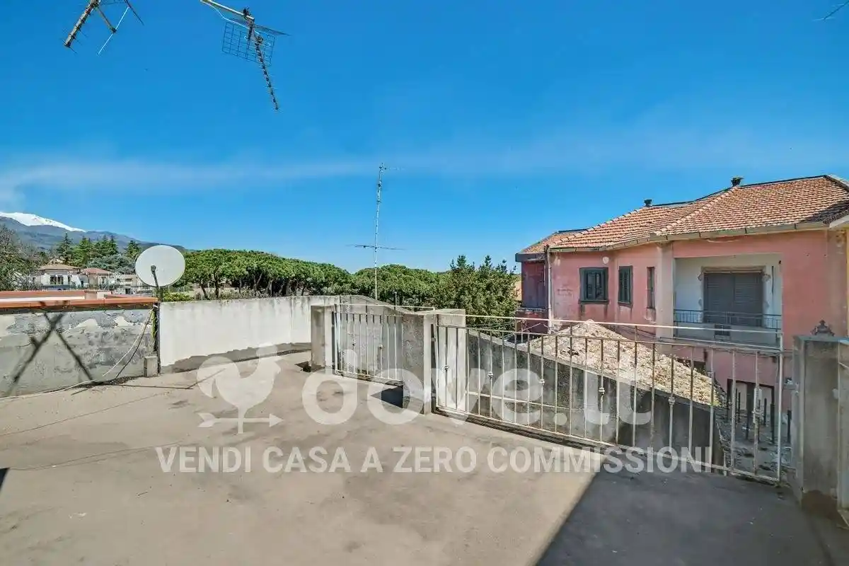 Casa indipendente in vendita a Trecastagni