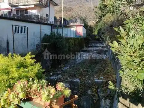 Rustico - Casale in vendita a Brentino Belluno