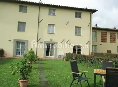 Appartamento in vendita a Lucca
