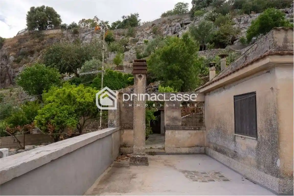 Casa indipendente in vendita a Modica
