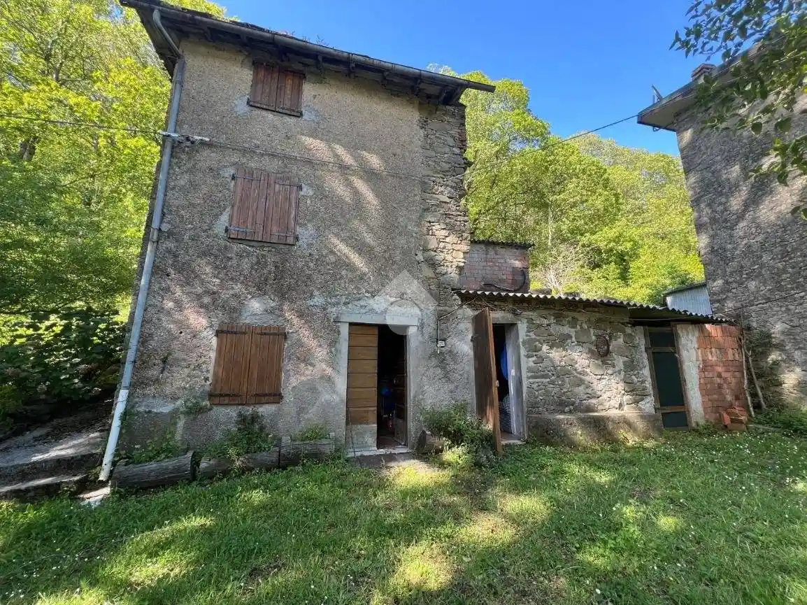 Casa indipendente in vendita a Pescaglia