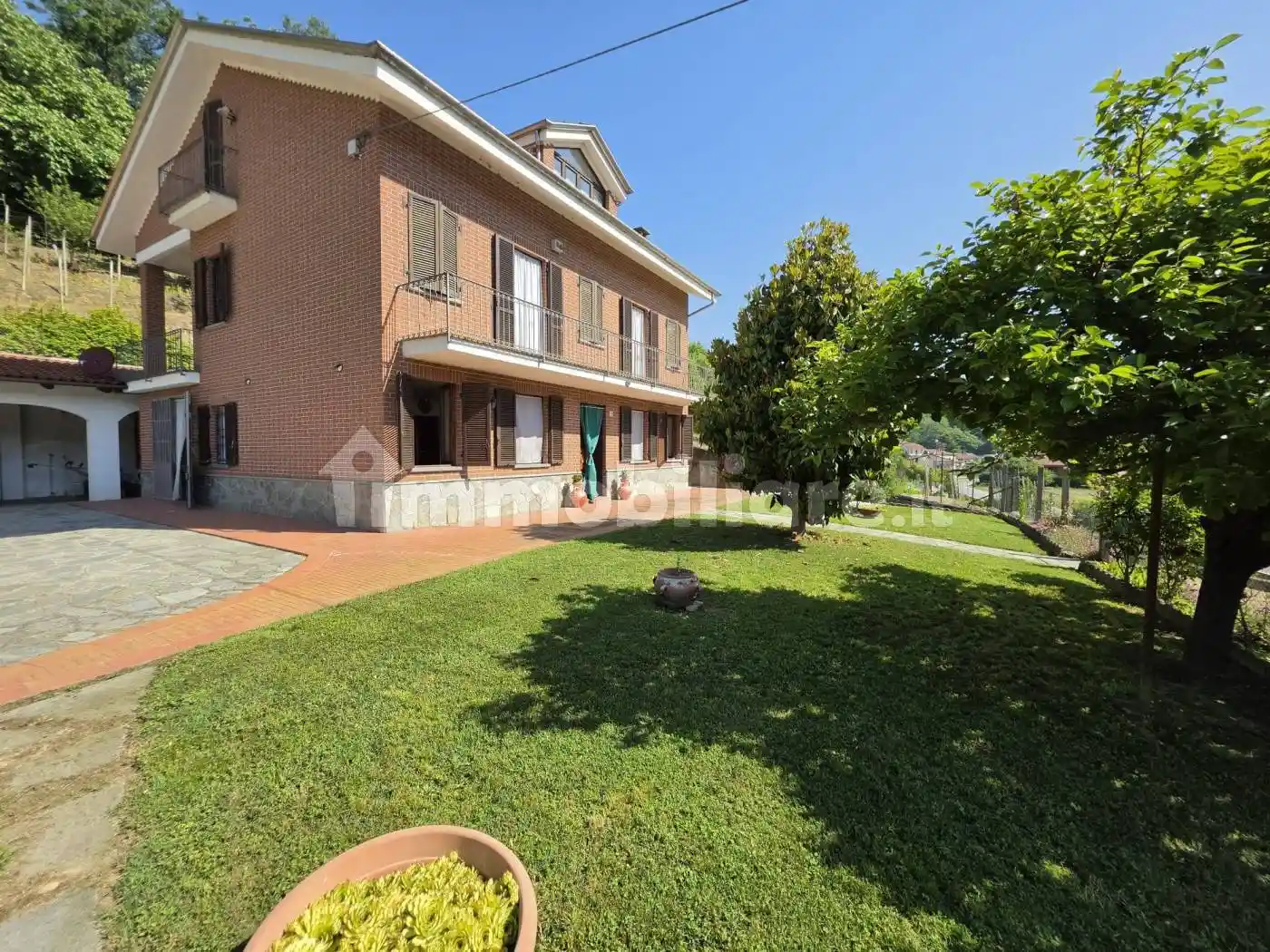 Villa in vendita a San Damiano d'Asti