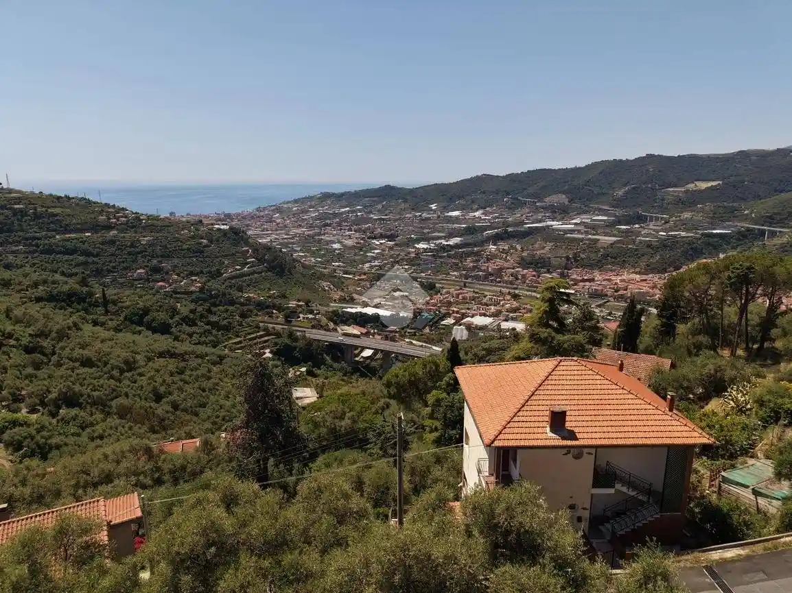 Appartamento in vendita a Castellaro