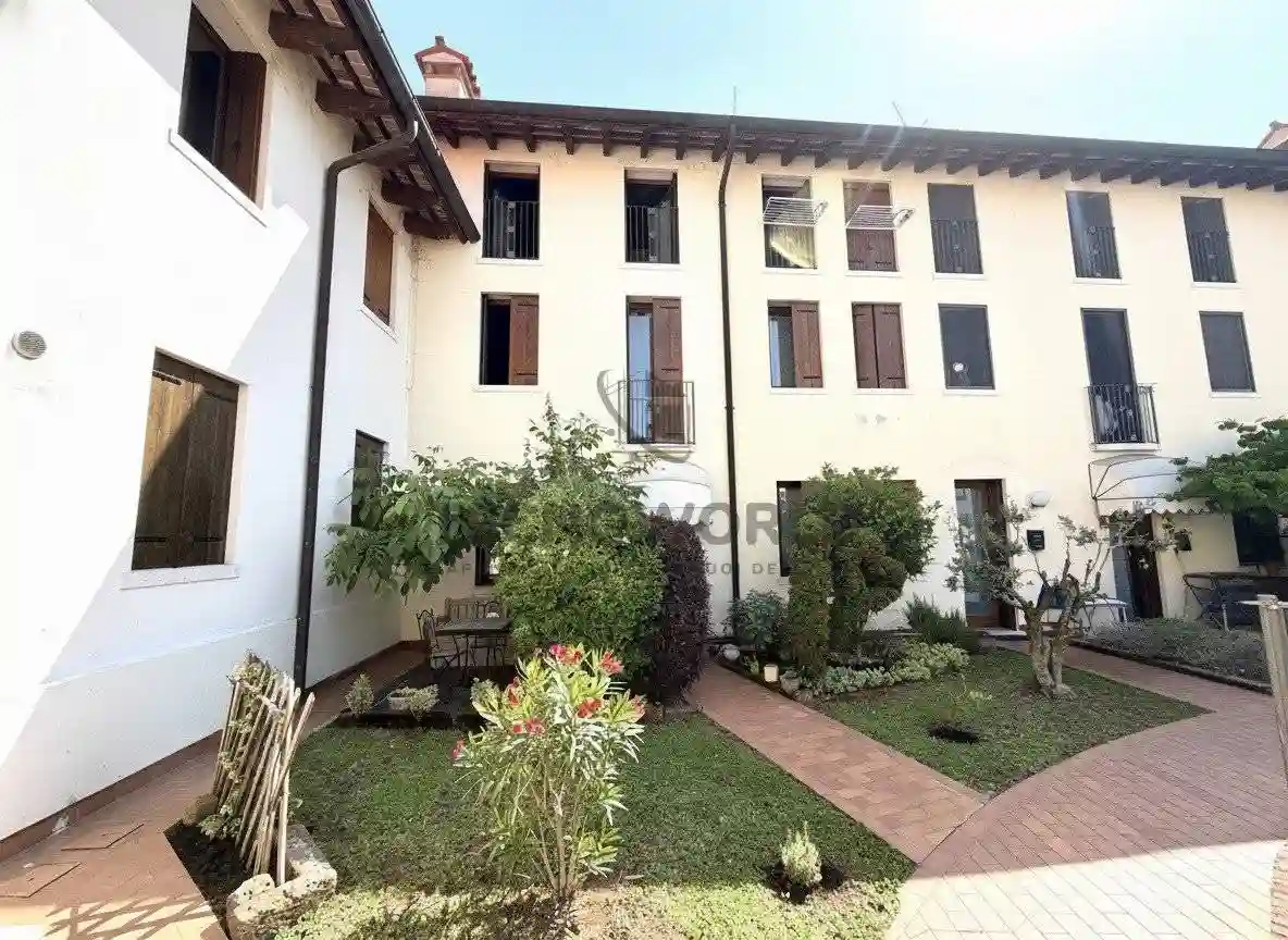 Villetta a schiera - foto 2