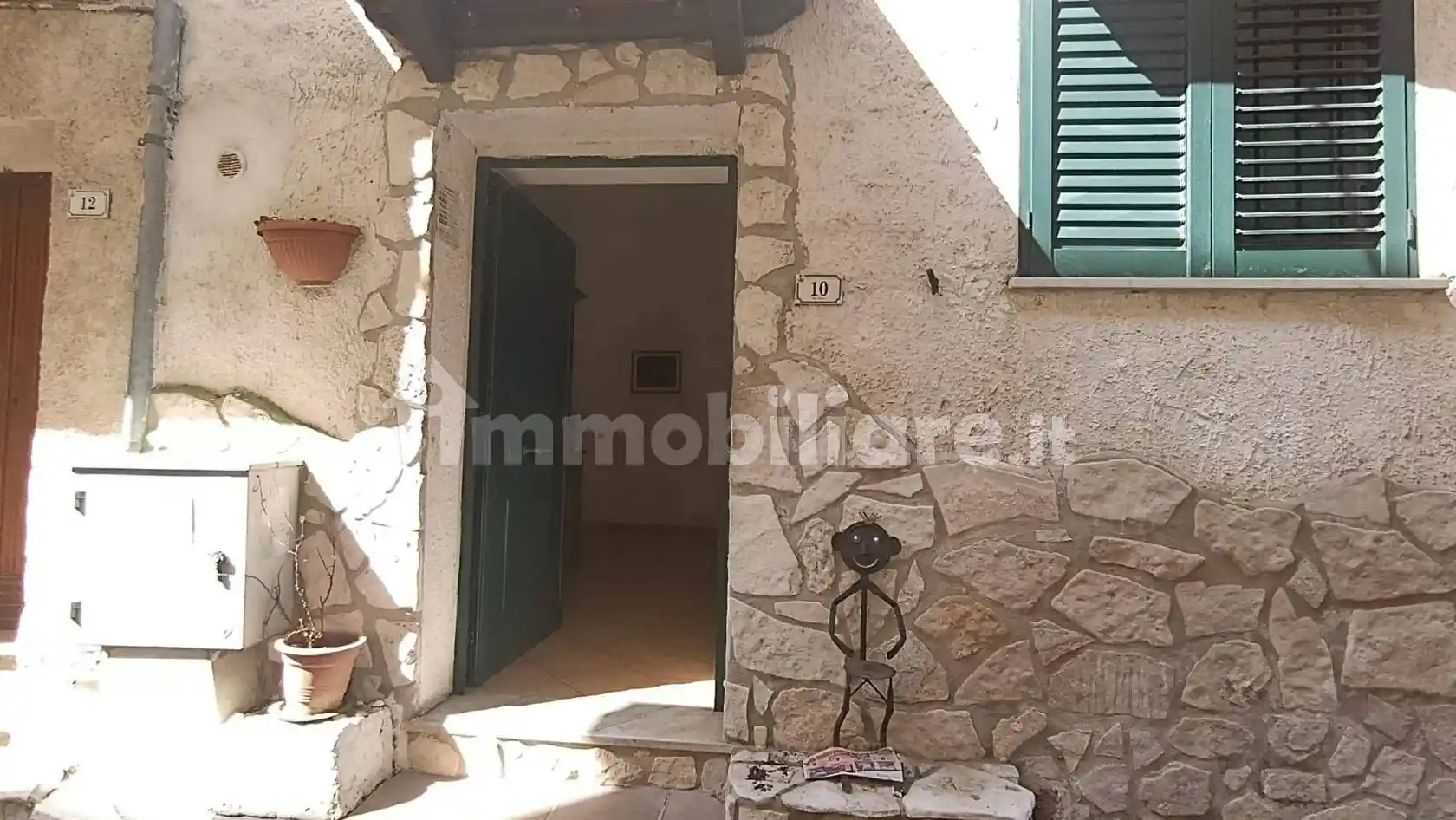 Casa indipendente in vendita a Santi Cosma e Damiano