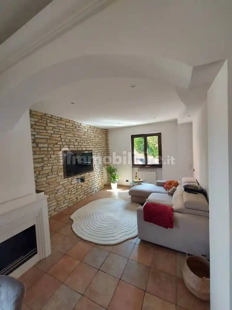 Appartamento in vendita a Castel Madama
