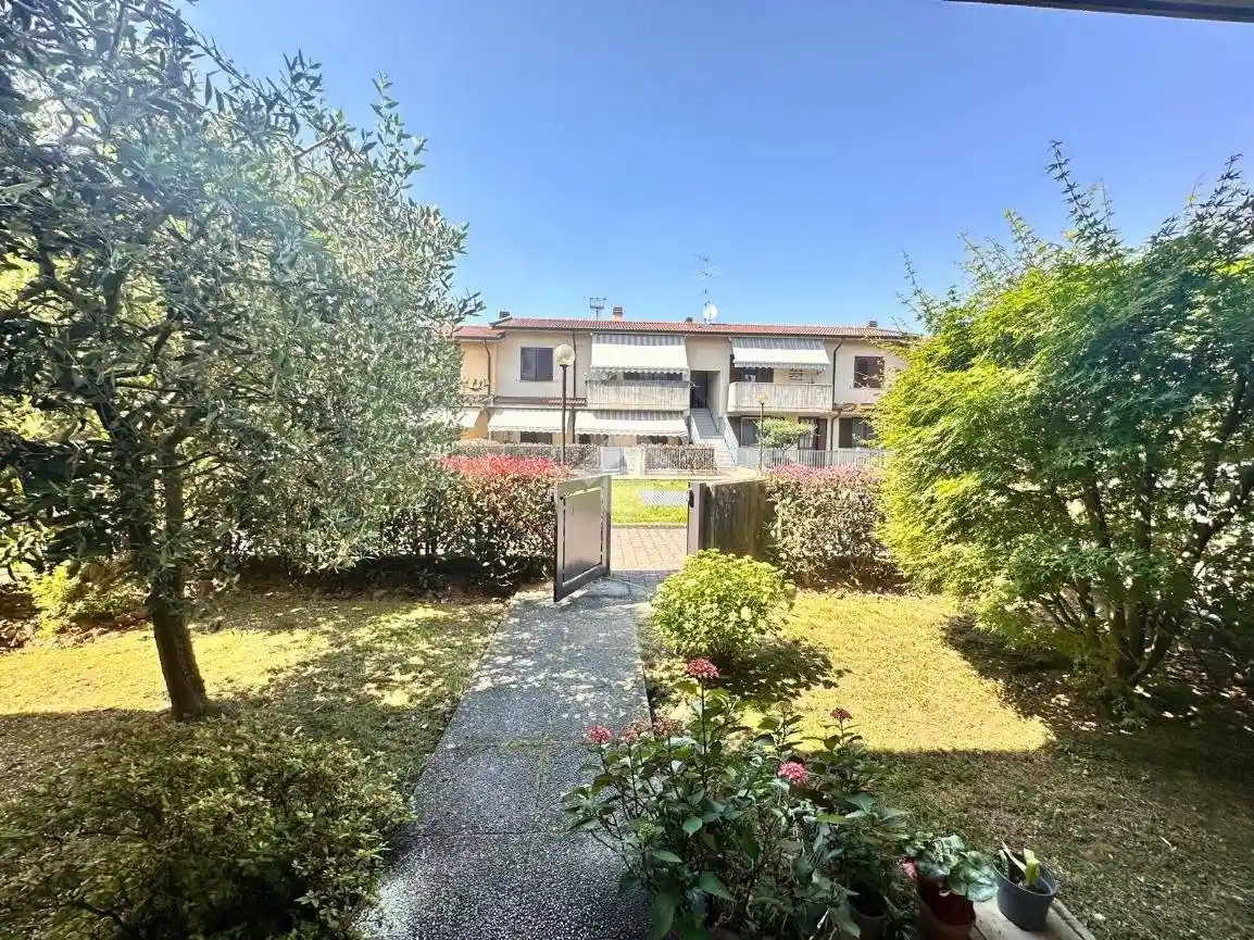 Appartamento in vendita a Curno