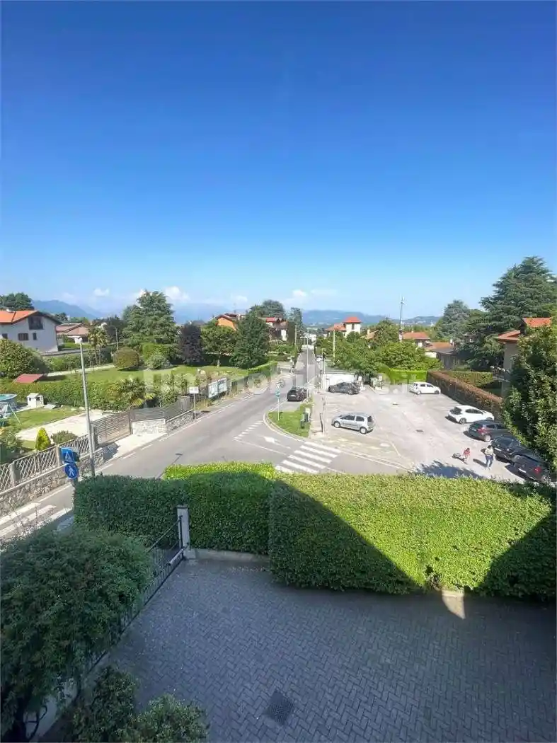 Appartamento in affitto a Lurago d'Erba