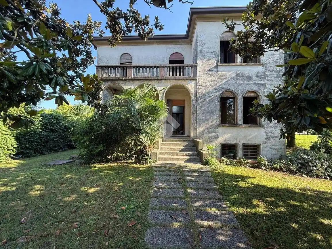 Villa in vendita a Tombolo