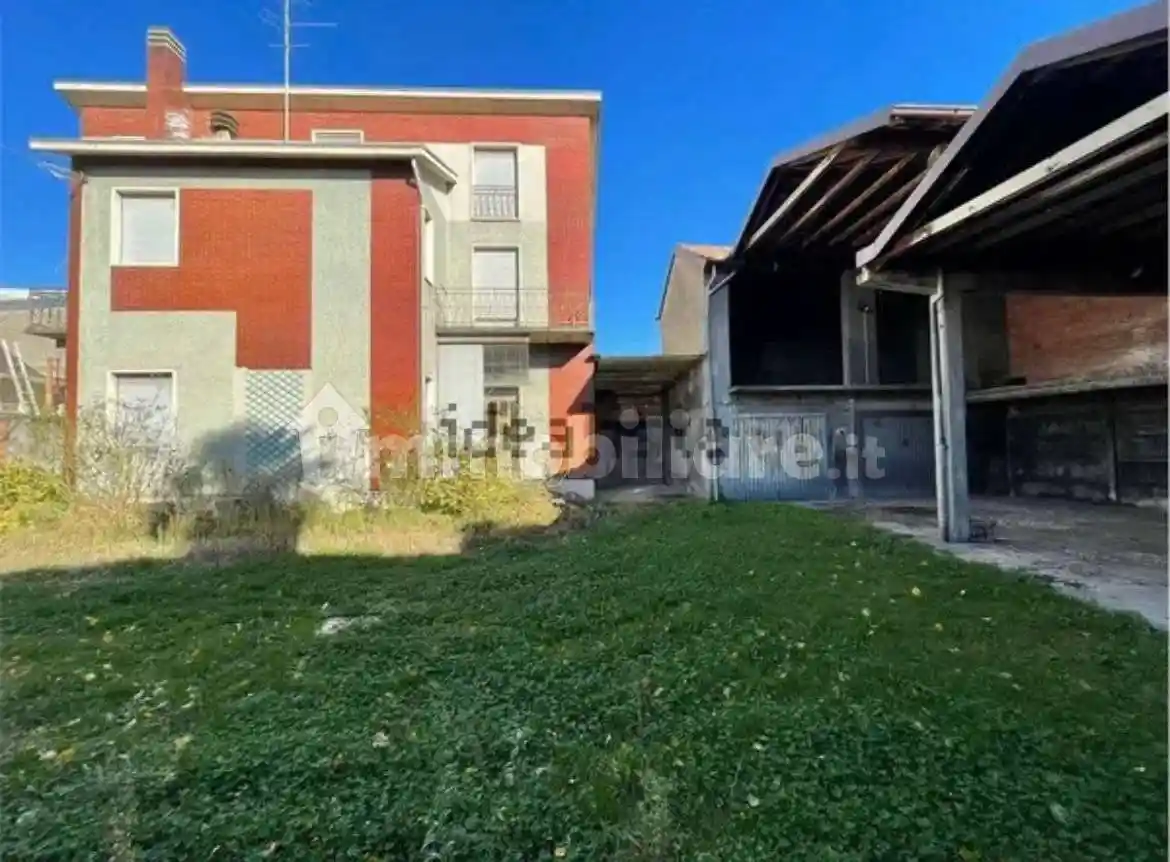 Villetta a schiera in vendita a Busto Arsizio