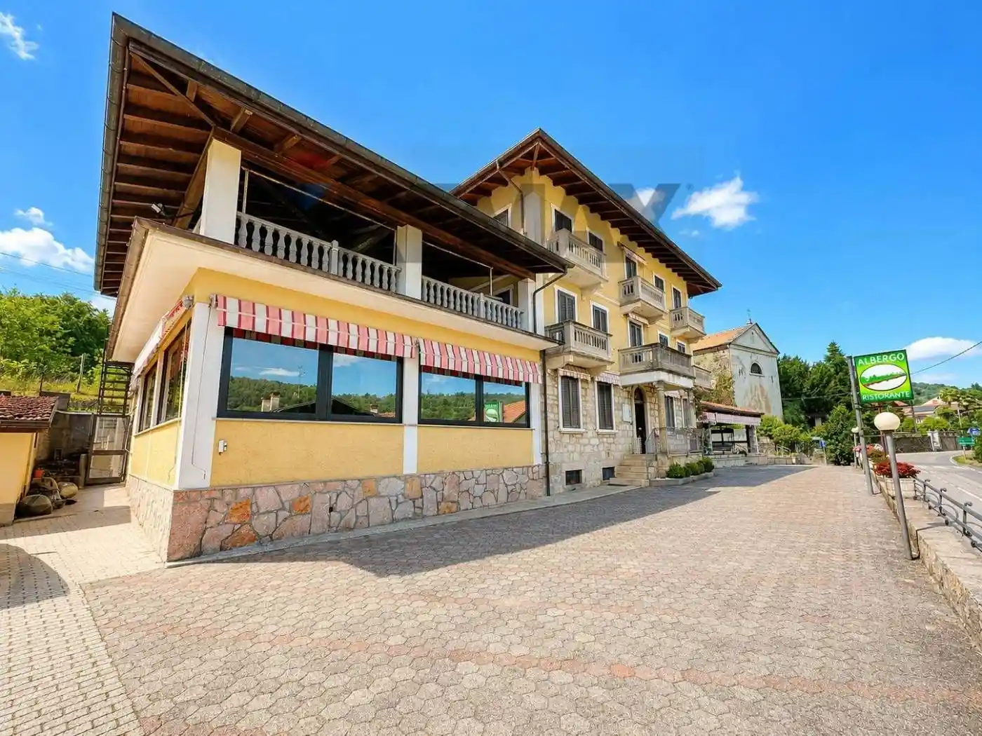 Palazzo - Edificio in vendita a Brovello-Carpugnino