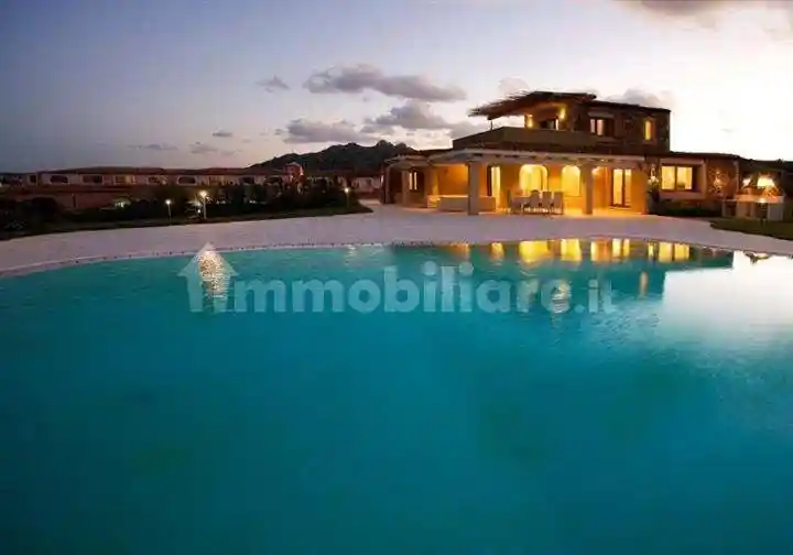 Villa in vendita a Arzachena