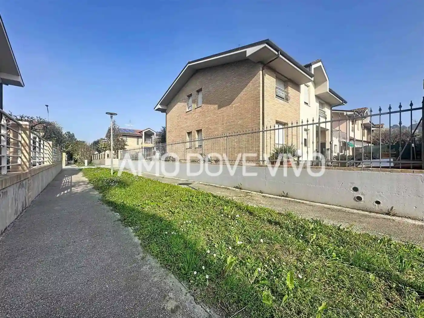 Villetta a schiera - foto 2